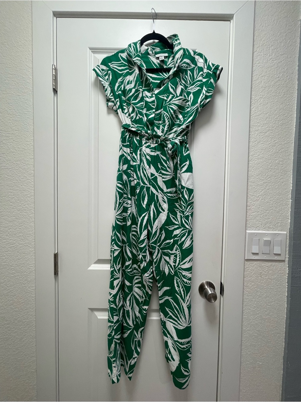 Green Leaf Print Jumpsuit with Tie Waist